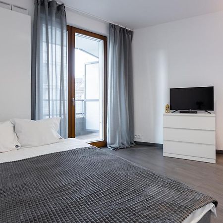 Golden Apartments Warsaw - Bright And Modern Apartments -Premium Building In Top Location- Solidarnosci מראה חיצוני תמונה