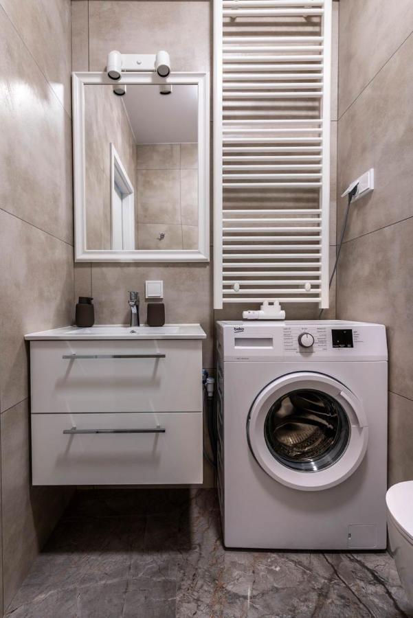 Golden Apartments Warsaw - Bright And Modern Apartments -Premium Building In Top Location- Solidarnosci מראה חיצוני תמונה
